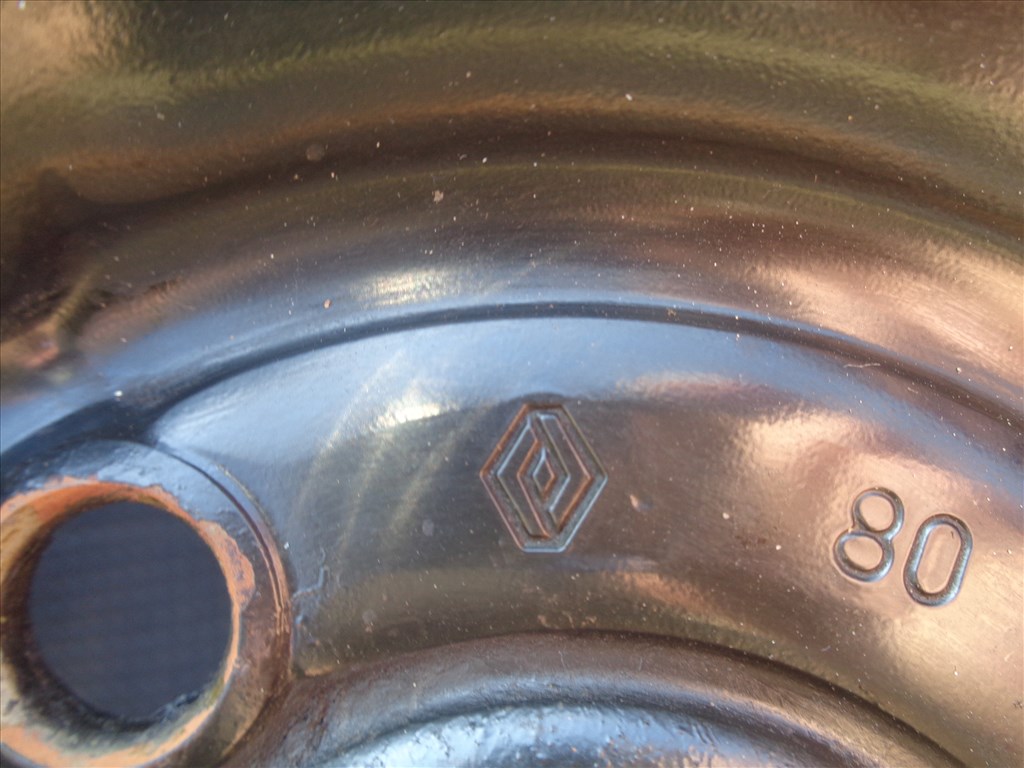 Dacia gyári struktur felni 16-os, 4×100-as osztó szép állapotban eladó.  8. kép