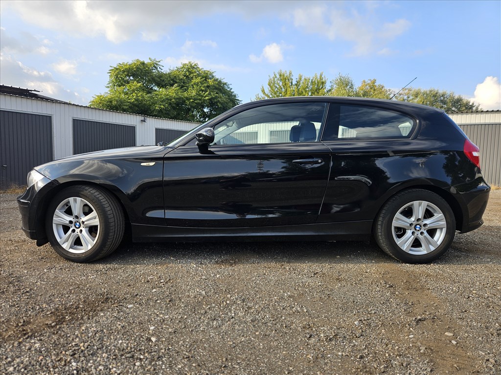 Eladó BMW 116i (1597 cm³, 122 PS) (E81, E82, E87, E88) 3. kép
