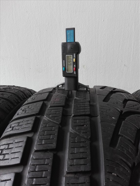 215/45R18 Pirelli téli gumi garnitúra 215/45 r18 7. kép
