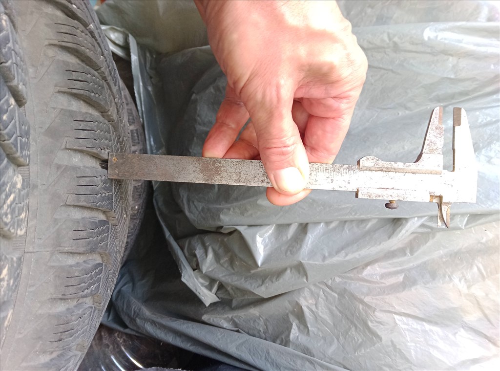  185/6015" használt Michelin téli gumi gumi 8. kép