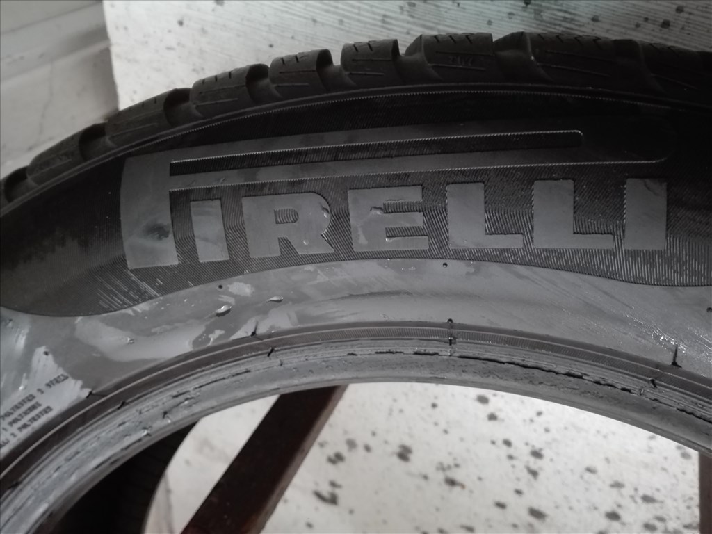 235/55R18 Pirelli téli gumi garnitúra 235/55 r18 5. kép
