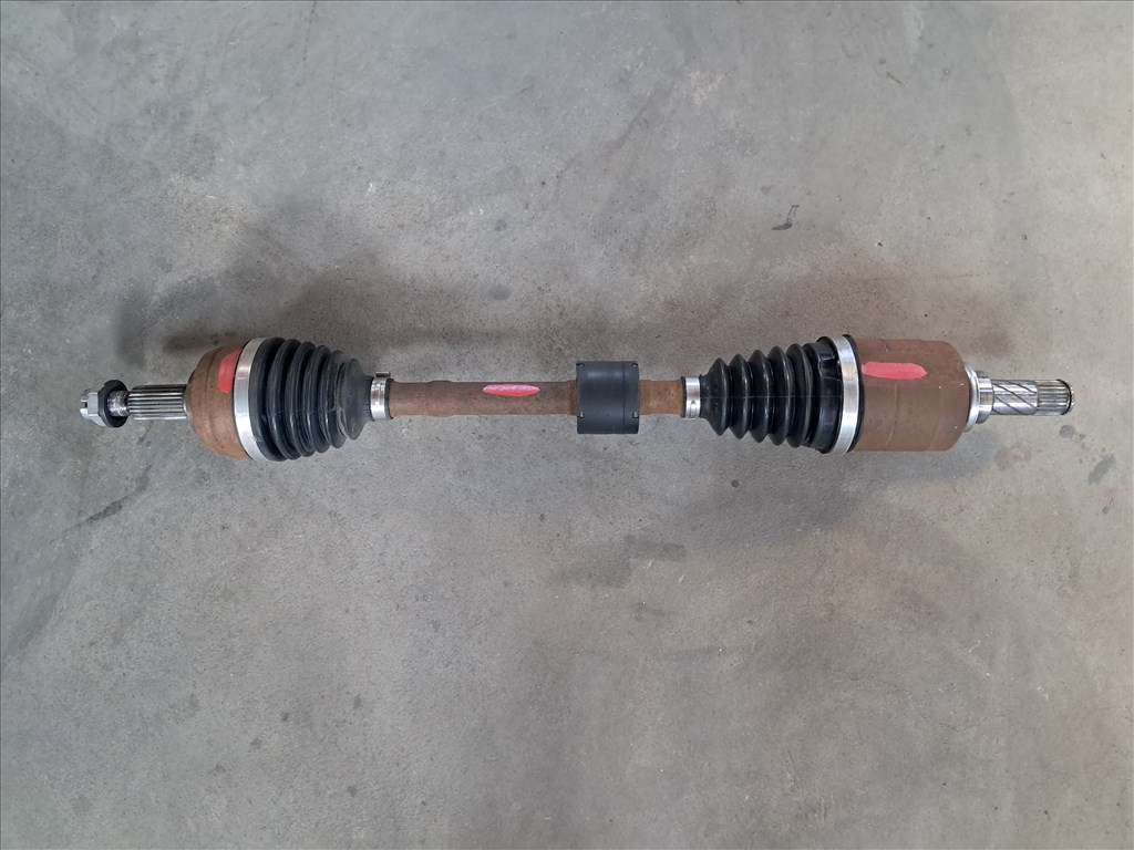 Dacia Duster II 1.6 benzin 2WD Bal féltengely  1. kép