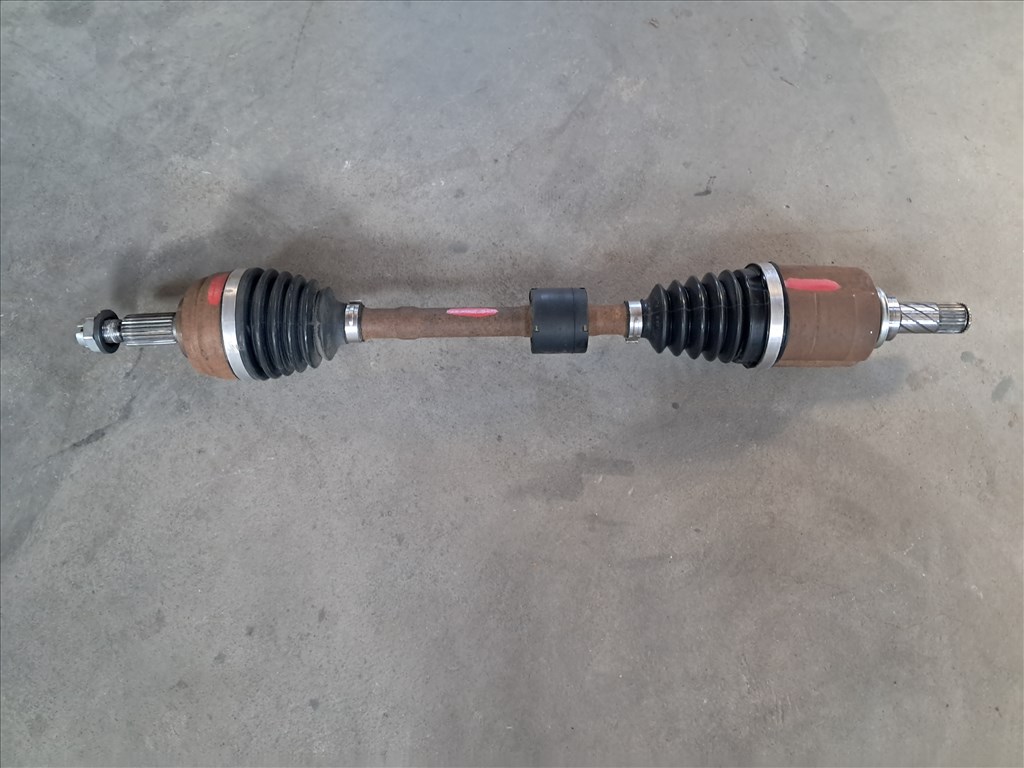 Dacia Duster II 1.6 benzin 2WD Bal féltengely  2. kép