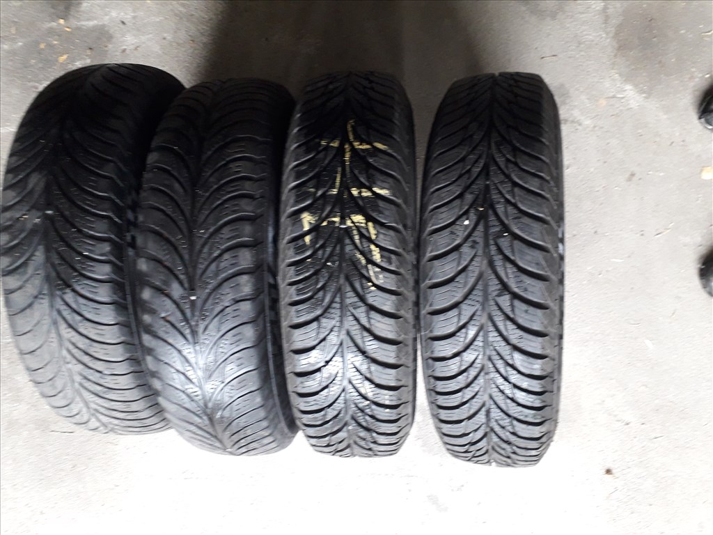  4x100 lyukosztású 13" használt gyári lemezfelni, rajta 155/80 használt Matador négyévszakos gumi  2. kép