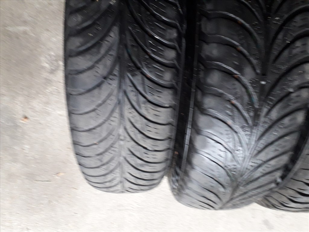  4x100 lyukosztású 13" használt gyári lemezfelni, rajta 155/80 használt Matador négyévszakos gumi  3. kép