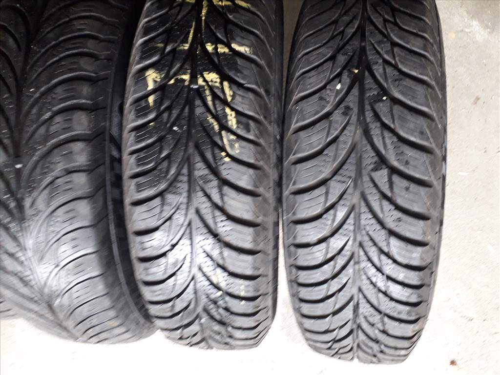  4x100 lyukosztású 13" használt gyári lemezfelni, rajta 155/80 használt Matador négyévszakos gumi  4. kép