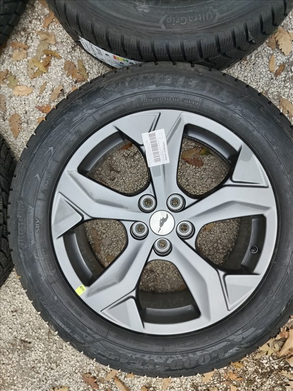 Ford Mustang Mach-E -18" (gyári felni) alufelni , 225/60r18 új Goodyear téli gumi  4. kép