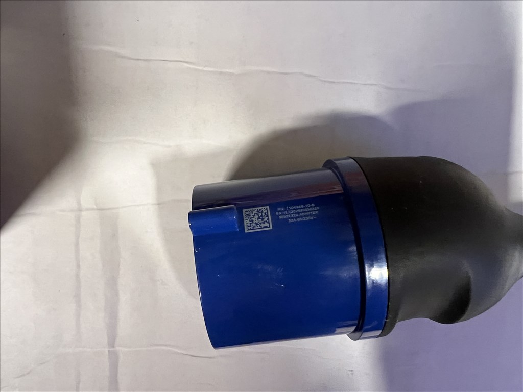 Tesla UMC2 töltőhöz való kék adapter 32A Blauer Adapter - 32A 23 eFt e 6. kép