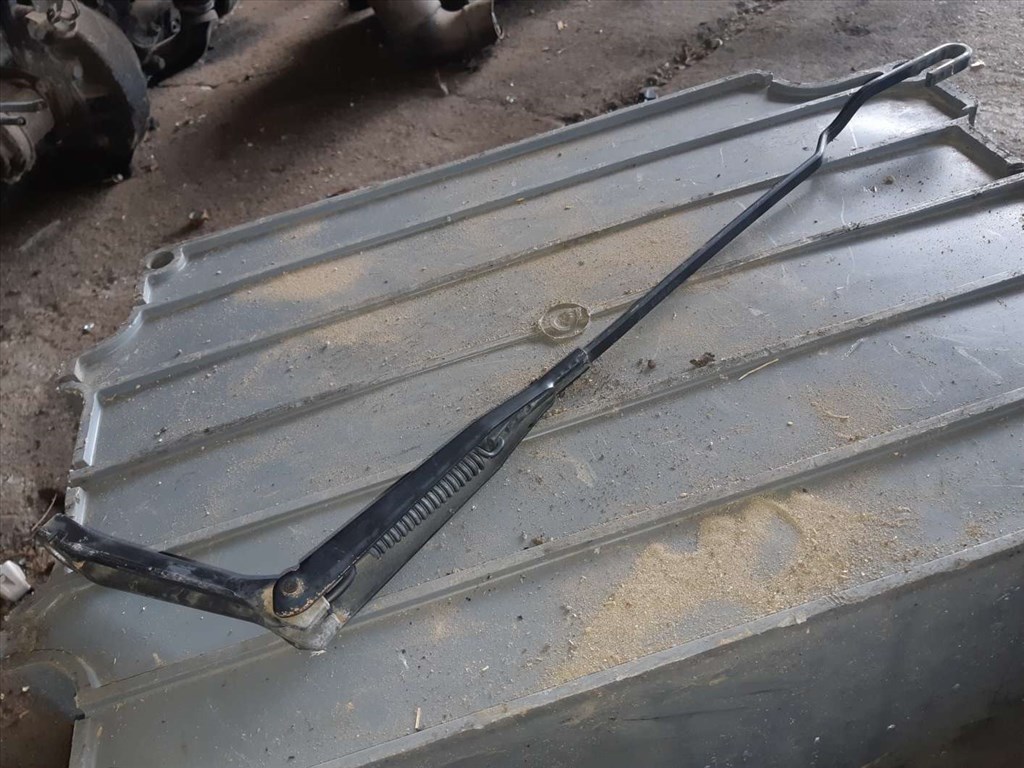 Opel Astra G Jobb Elsõ Ablaktörlõ Kar 90 559 601 2. kép