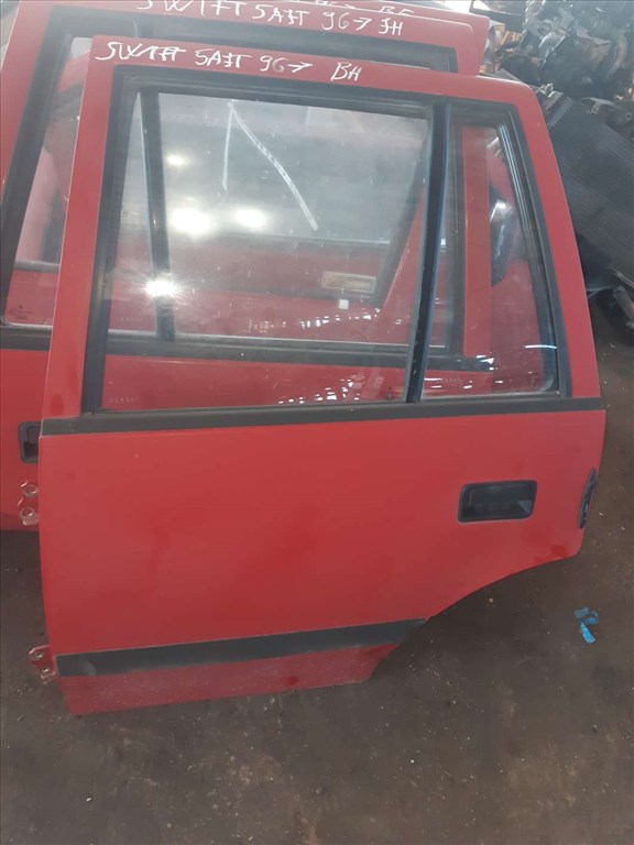 Suzuki Swift II 96-03 Bal Hátsó Ajtó 1. kép