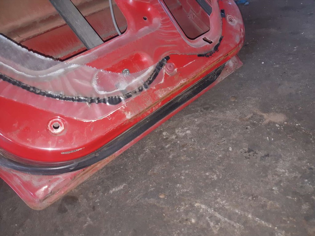 Suzuki Swift II 96-03 Bal Hátsó Ajtó 3. kép