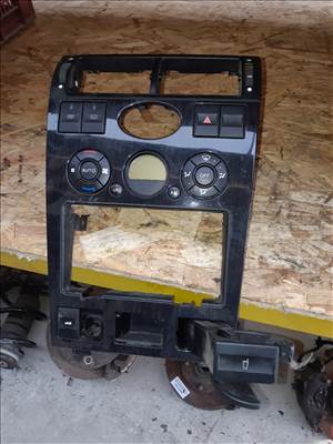 Ford Mondeo III Középkonzol