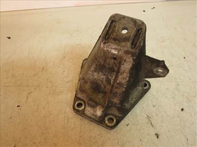 Audi A6 (C5 4B) jobb első motortartó bak 8D0199308D