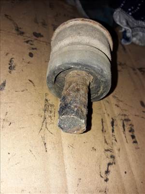 Opel Frontera A Kasztni Tartó Bak