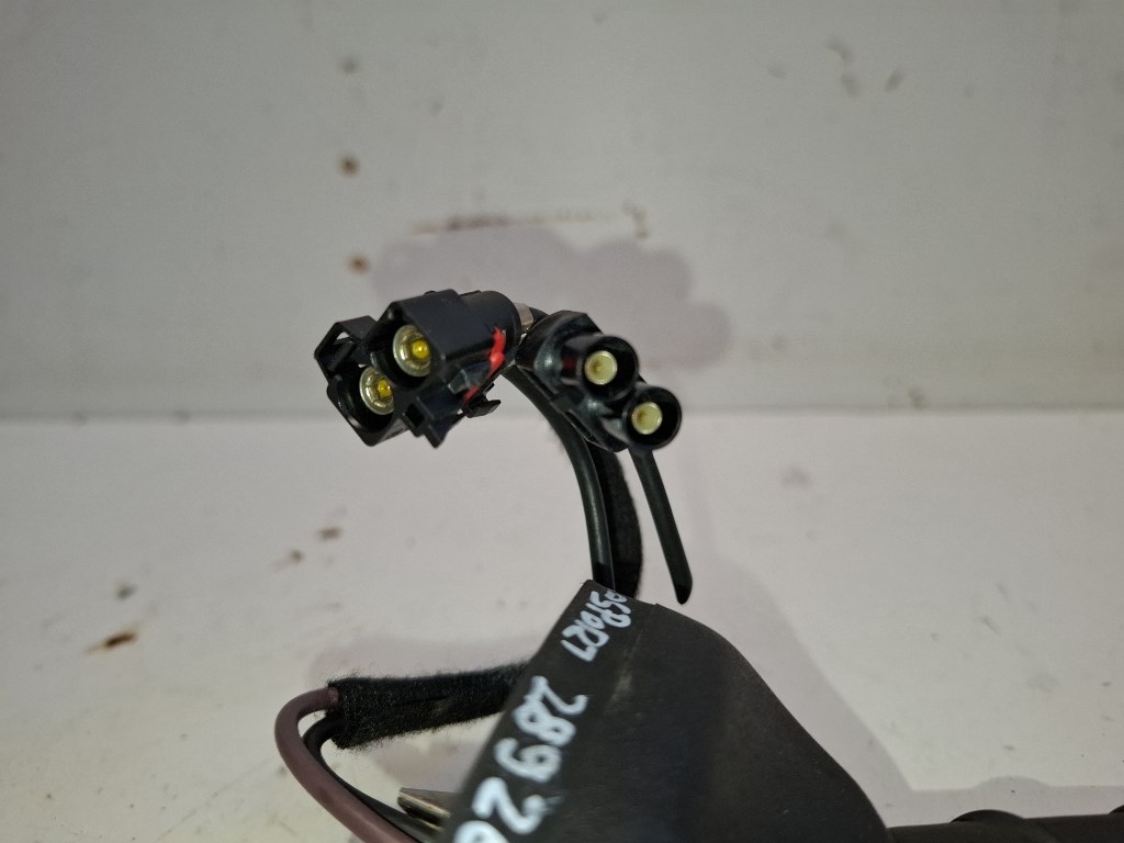 Ford Ecosport (BK) antenna komplett GN1519G461CC 4. kép