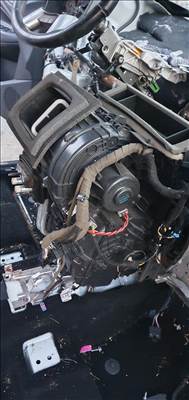 Ford Kuga mk2 facelift fűtésbox 