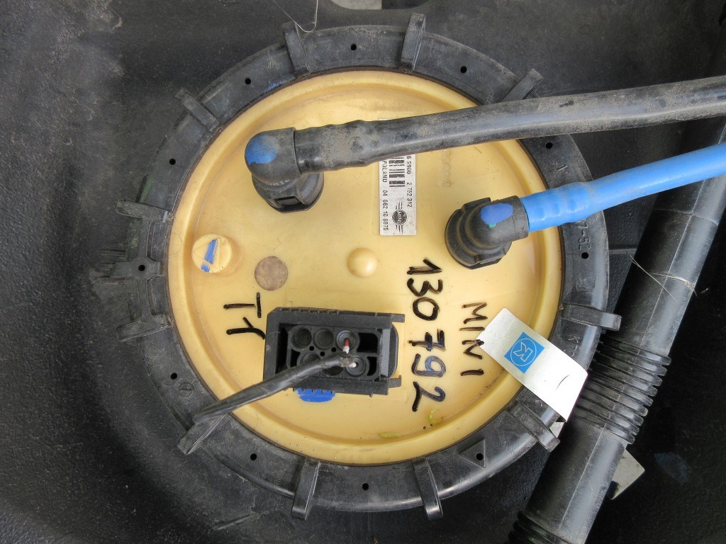 Mini cooper (R56) üzemanyagszivattyú 2752312 1. kép