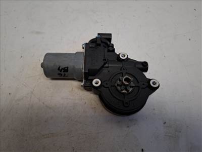 Nissan Juke (F16) bal hátsó ablakemelő motor