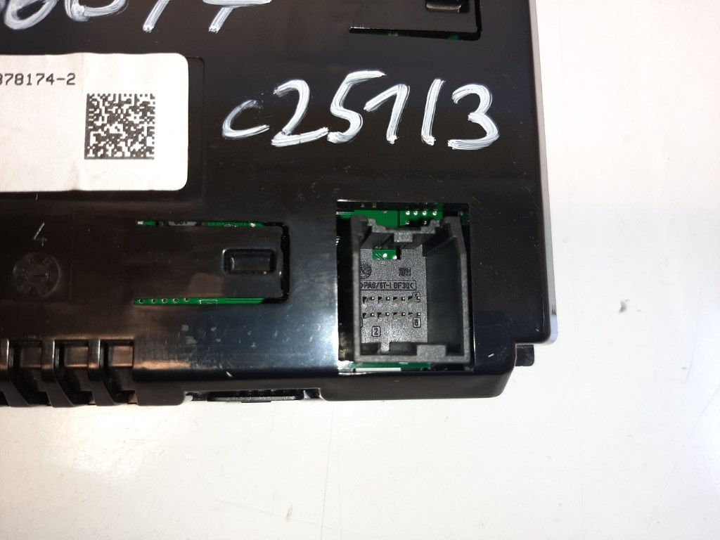Opel Astra J  Lcd kijelzõ 13267984 4. kép
