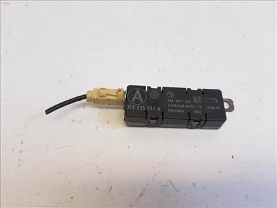 Volkswagen passat cc bal hátsó antennaerősítő (antenna erősítő) 3C8035552A