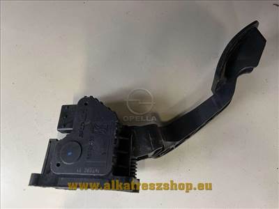 Opel Corsa D elektromos gázpedál 55702020