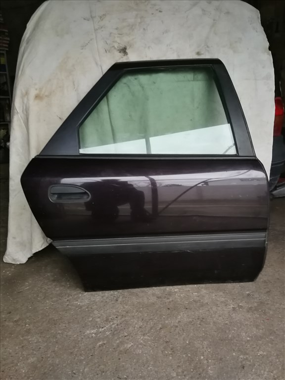 Renault Safrane V6i tetőablak,ajtók,vészhárítók stb. 4. kép
