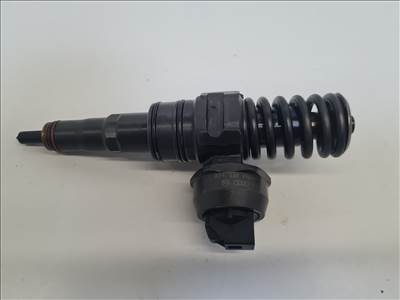 Volkswagen Golf V 2.0 CR porlasztó (24735) 038130073bq