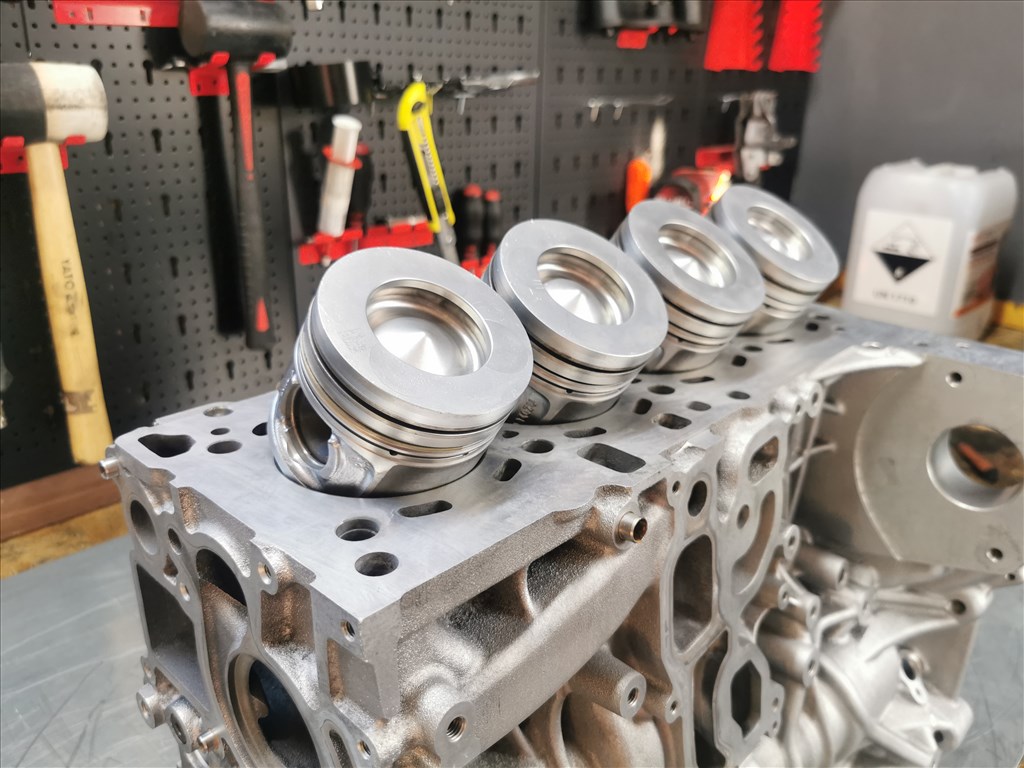 BMW 5-ös sorozat F10/F11 Felújított N57D30A N57D30B N57D30C motorok  3. kép