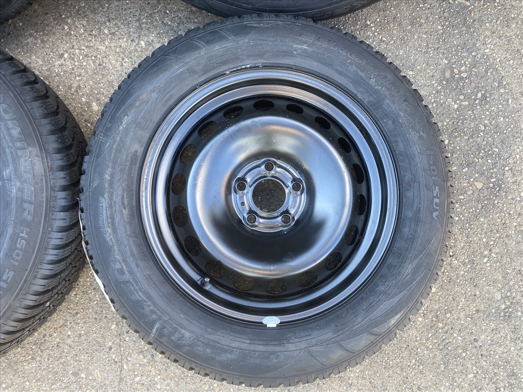 4db 17" Nissan Qashqai szerelt kerék. (3757479) 2. kép