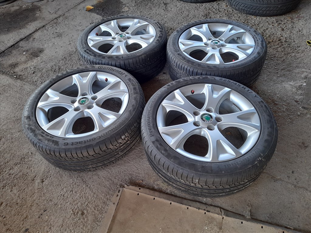  5x112 lyukosztású 7JJ 17" újszerű (gyári felni) alufelni 1. kép