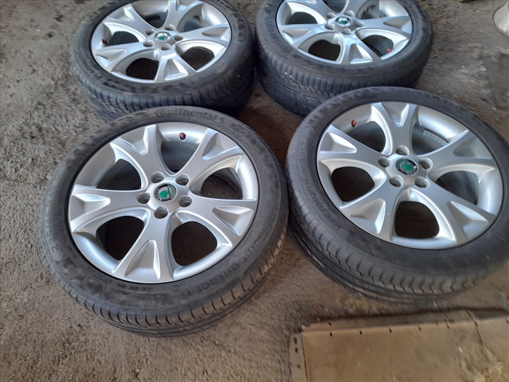  5x112 lyukosztású 7JJ 17" újszerű (gyári felni) alufelni 2. kép