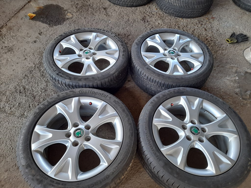  5x112 lyukosztású 7JJ 17" újszerű (gyári felni) alufelni 3. kép