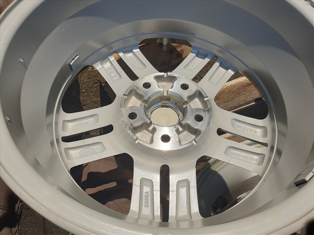 16" 5x114,3 Hyundai + szenzor 6. kép