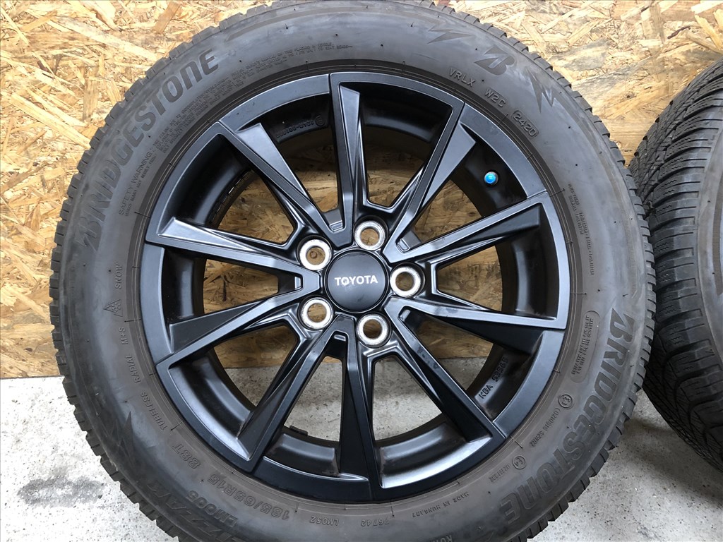 15 col Toyota, Mazda 5x100 alufelni 185/65/15 téli gumi 15 colos  6. kép