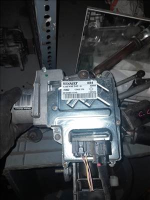 Renault megane 2 szervó