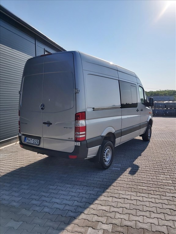 Eladó Mercedes Sprinter haszonjármű 8. kép