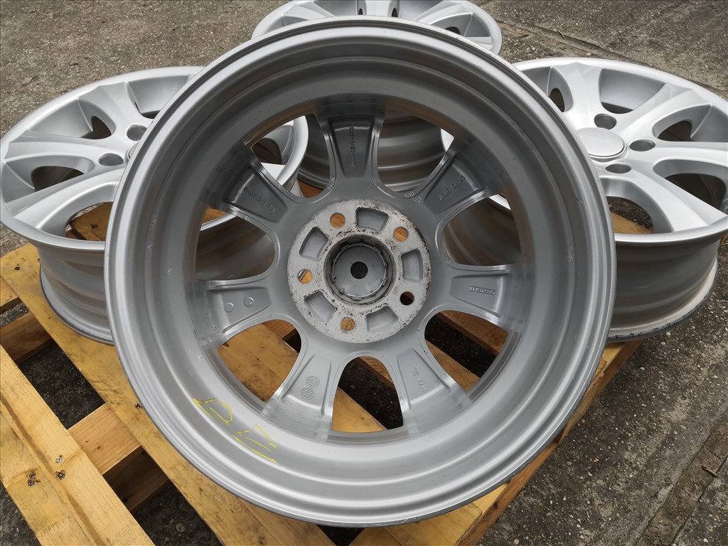 Bmw 1 / 3 -asra Dezent 16-os alufelnik 5x120-as 8. kép