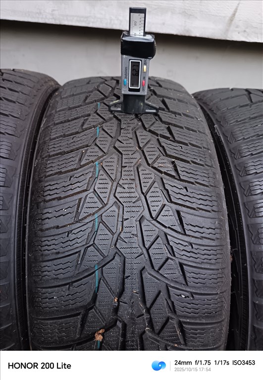  215/4516" újszerű Nokian téli gumi gumi 2. kép