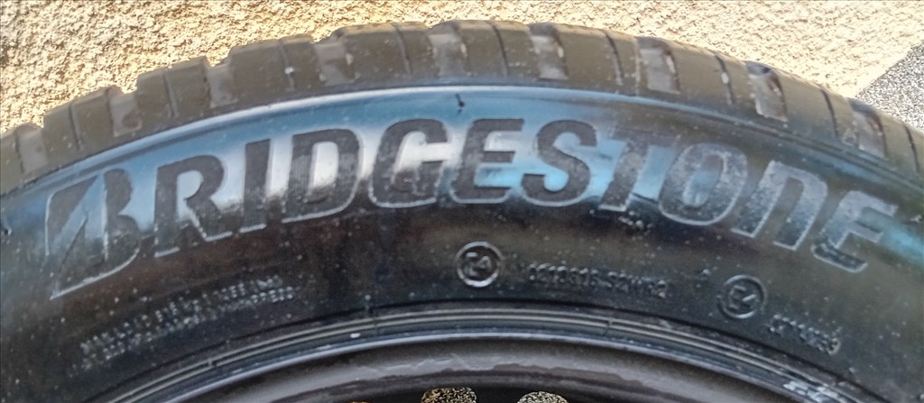  16" használt 4 db. felni+gumi Bridgestone Blizzak 91T 205/55/R16 téli Ford Focus MK2, MK3-hoz 4. kép