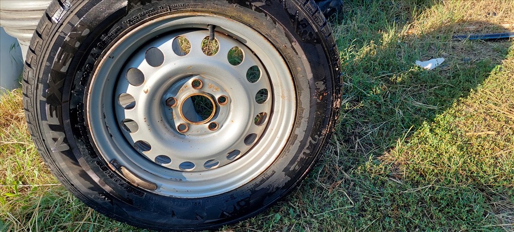 Mercedes Gyári Erősített Lemezfelni 2. kép