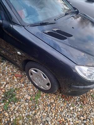 Peugeot 206 jobb sárvédő fekete