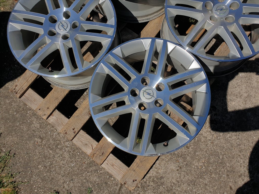 17" 5x110 Opel GTC 4. kép