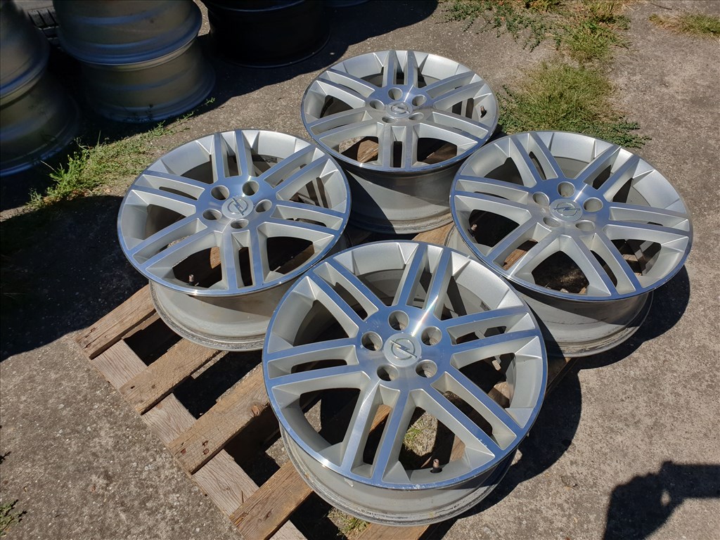 17" 5x110 Opel GTC 5. kép