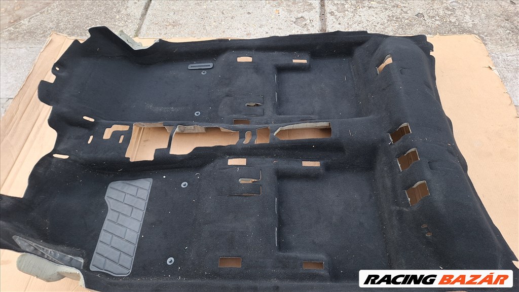 Opel Astra J kombi utastér szőnyeg 1. kép