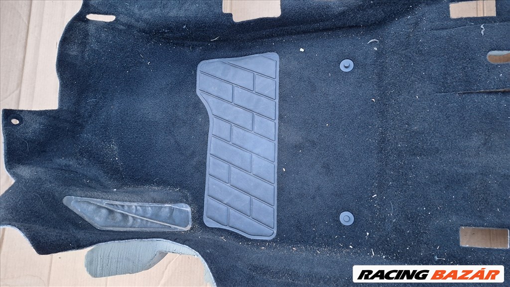 Opel Astra J kombi utastér szőnyeg 3. kép