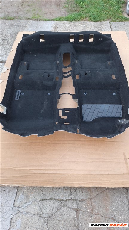 Opel Astra J kombi utastér szőnyeg 4. kép