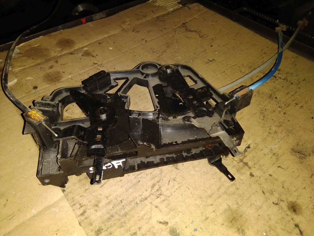 Suzuki Swift II 92-03 Fûtéskapcsoló 3. kép