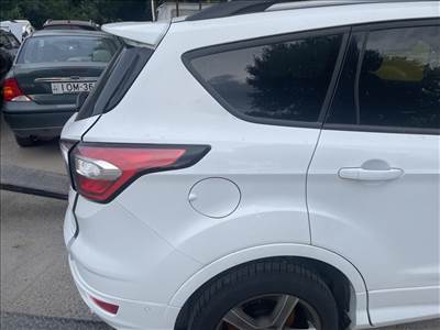 Ford Kuga mk2 facelift jobb hátsó karosszéria negyed