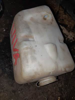 Lada Niva Ablakmosó Tartály