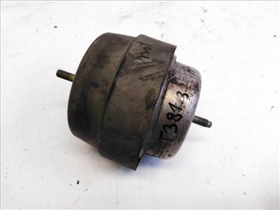 Audi A4 (8E B7) jobb első motortartó gumibak 8E0199382L